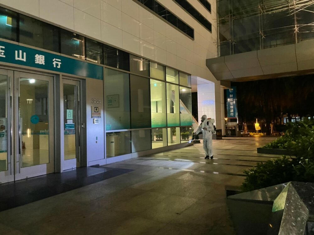 震陞消毒公司─台中知名商辦大樓、辦公室消毒實例，廠區除蟲鼠防治消毒實例，佐藤製藥廠-定期除蟲消毒-震陞消毒除蟲公司推薦專家，辦公室天花板有老鼠怎麼辦 (1)